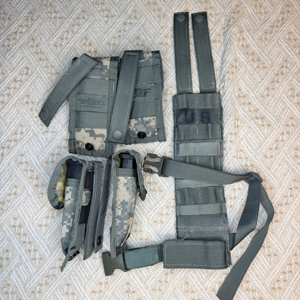 USGI Pistolman Set Universal ACU Camo NSN 8465-01-524-7328
